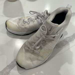 Nike MetCon Fly Knit white cross trainers